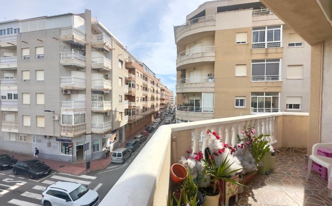 Herverkoop - Penthouse -
Torrevieja - Estacion De Autobuses