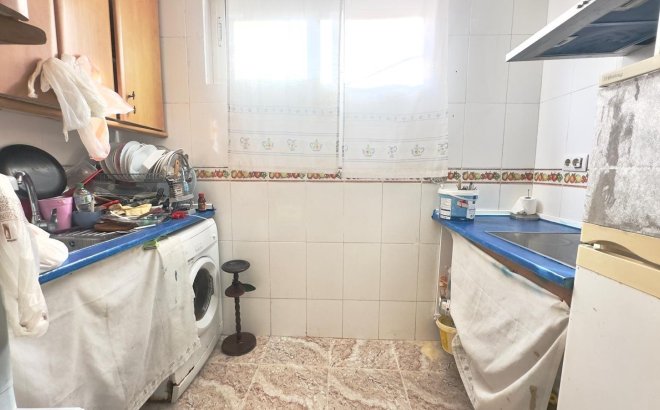 Herverkoop - Penthouse -
Torrevieja - Estacion De Autobuses