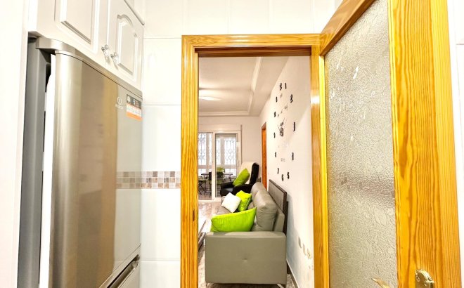 Resale - Apartment -
Torrevieja - Centro