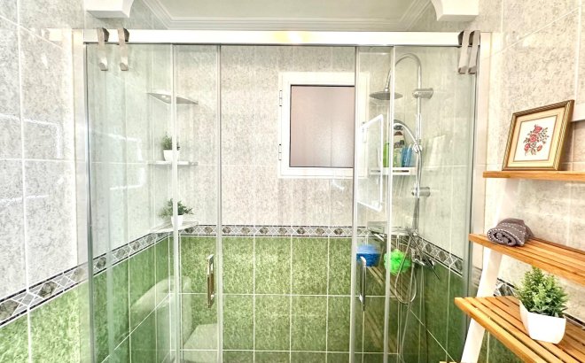 Resale - Apartment -
Torrevieja - Centro