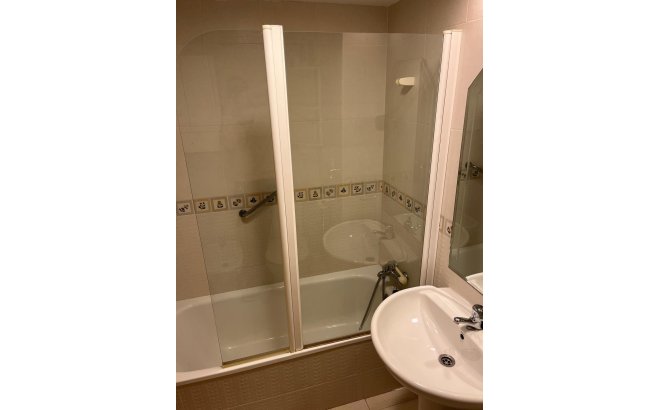 Resale - Apartment -
Orihuela Costa - Campoamor