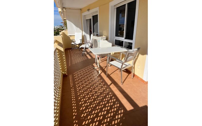 Resale - Apartment -
Orihuela Costa - Campoamor