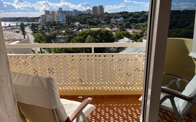 Resale - Apartment -
Orihuela Costa - Campoamor