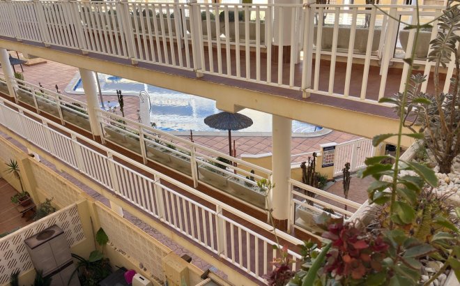 Resale - Apartment -
Orihuela Costa - Campoamor