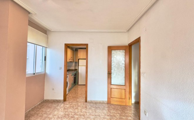 Resale - Apartment -
Torrevieja - Playa del Cura