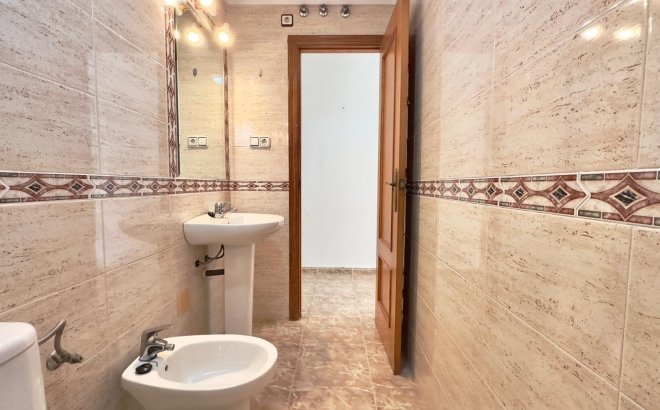 Resale - Apartment -
Torrevieja - Playa del Cura
