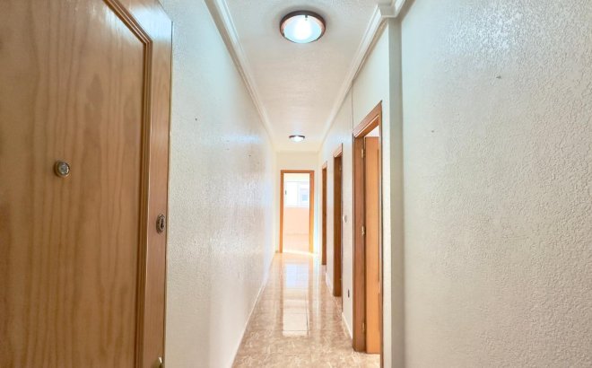 Resale - Apartment -
Torrevieja - Playa del Cura