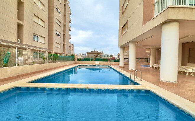 Resale - Apartment -
Torrevieja - Playa del Cura