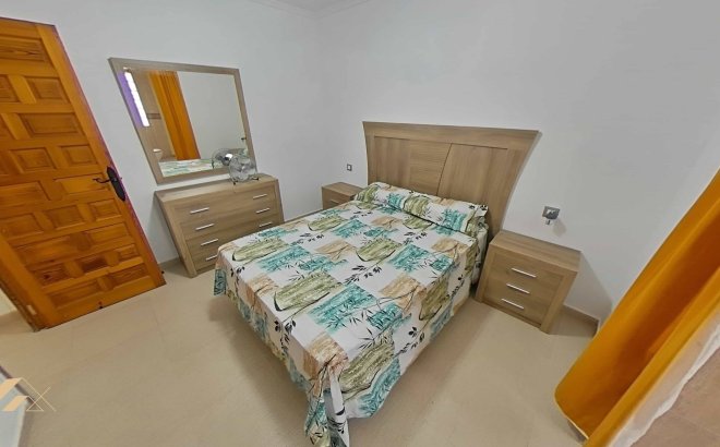 Resale - Villa -
Torrevieja - San Luis