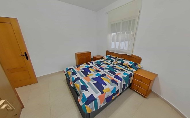 Resale - Villa -
Torrevieja - San Luis