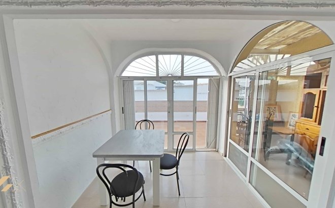 Resale - Villa -
Torrevieja - San Luis