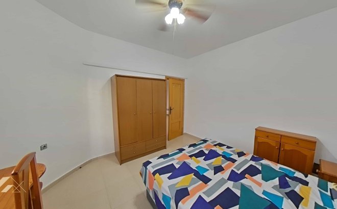 Resale - Villa -
Torrevieja - San Luis