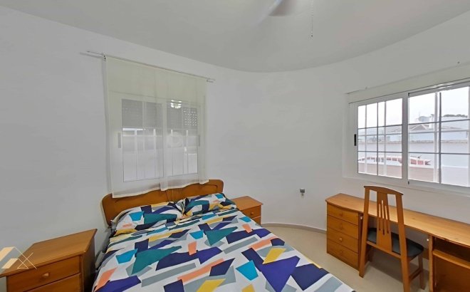 Resale - Villa -
Torrevieja - San Luis