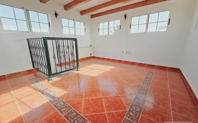 Resale - Villa -
Torrevieja - La Siesta - El Salado - Torreta