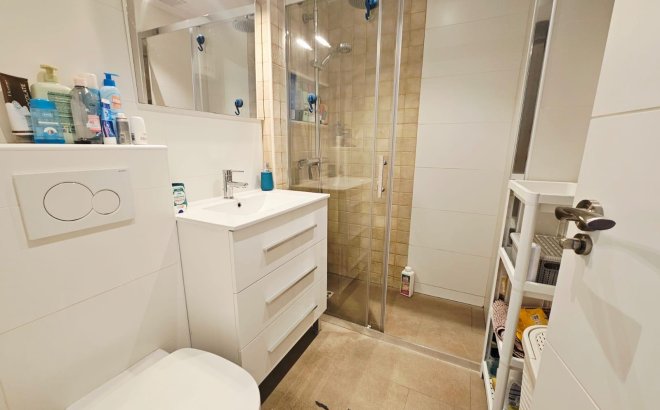 Resale - Dúplex -
Torrevieja - Cabo Cervera