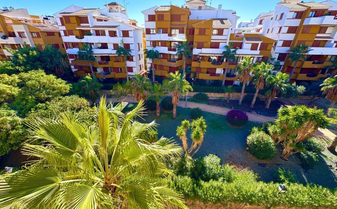 Resale - Apartment -
Torrevieja - Punta Prima