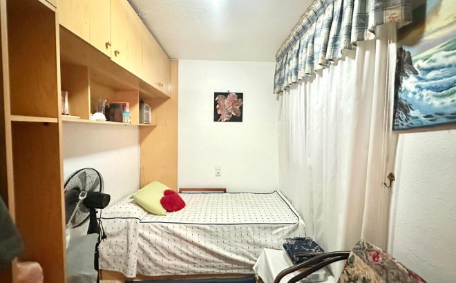 Resale - Apartment -
Torrevieja - Centro