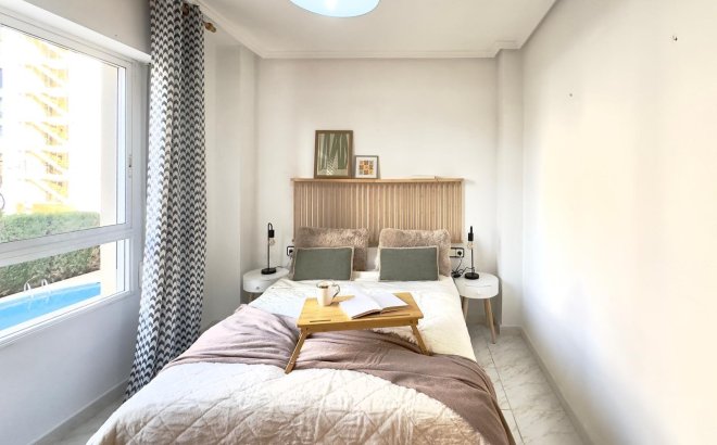 Herverkoop - Appartement -
Torrevieja - Playa del Cura