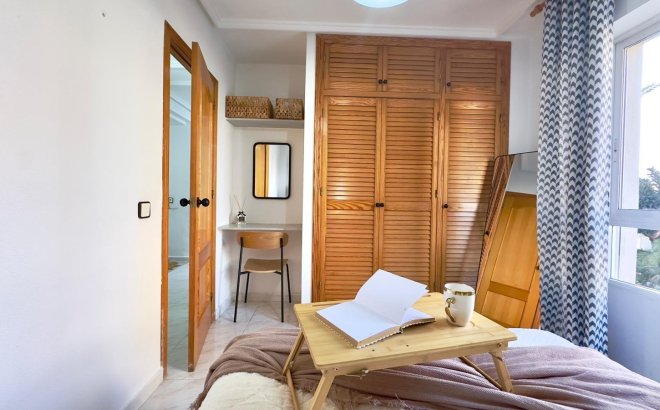 Herverkoop - Appartement -
Torrevieja - Playa del Cura