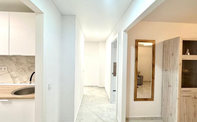 Resale - Apartment -
Torrevieja - Playa del Cura