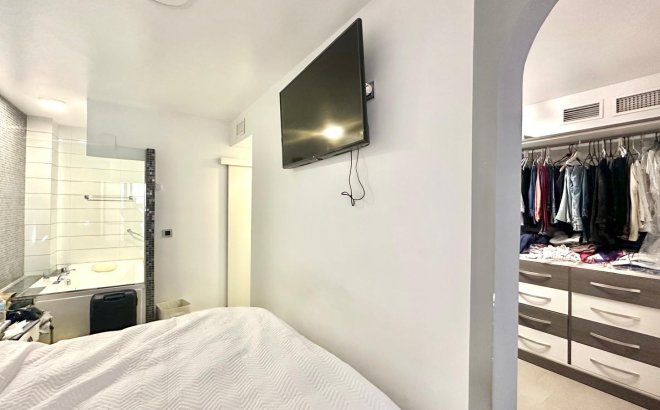 Herverkoop - Appartement -
Torrevieja