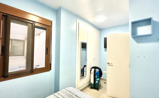 Herverkoop - Appartement -
Torrevieja