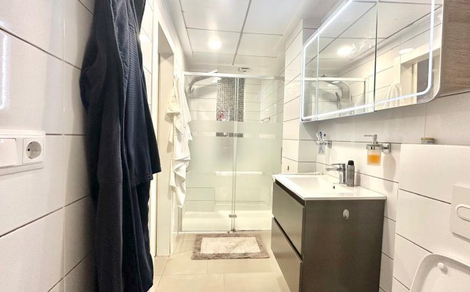 Herverkoop - Appartement -
Torrevieja