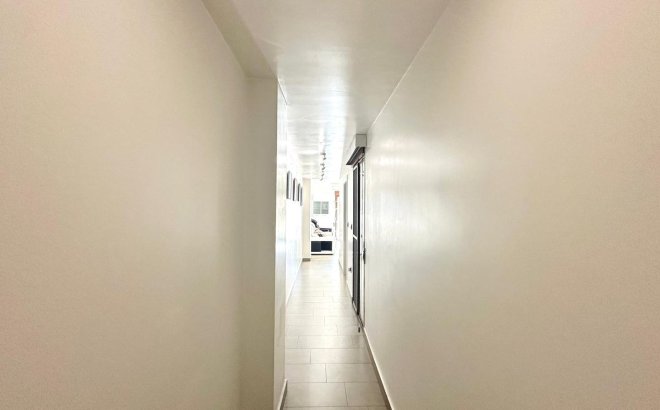 Herverkoop - Appartement -
Torrevieja