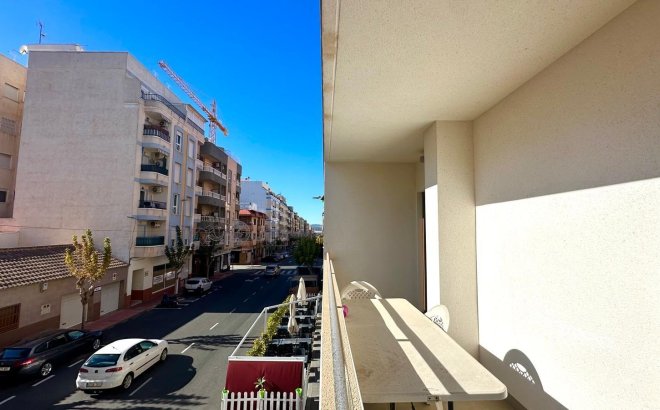 Herverkoop - Appartement -
Torrevieja