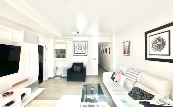 Herverkoop - Appartement -
Torrevieja