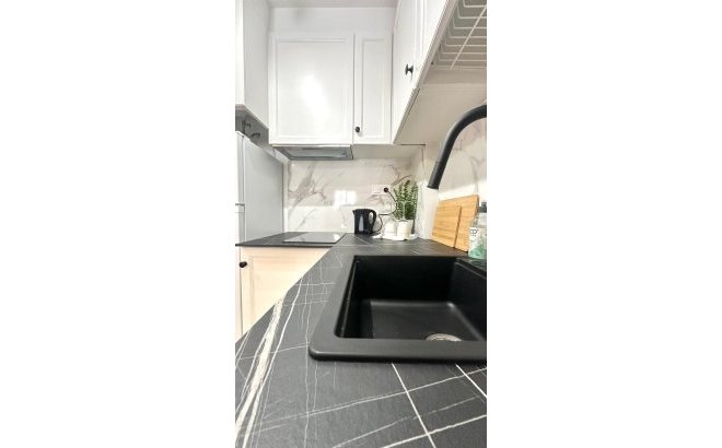 Resale - Apartment -
Torrevieja - Centro