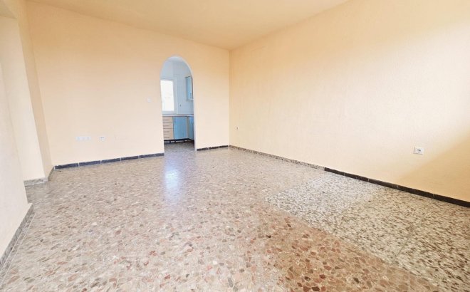 Resale - Villa -
Torrevieja - Los Balcones - Los Altos del Edén