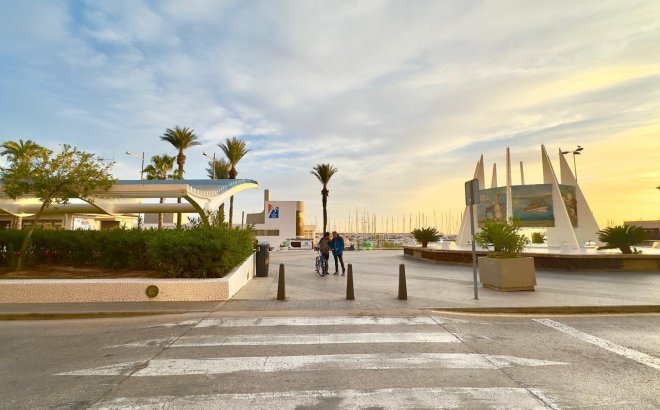 Herverkoop - Appartement -
Torrevieja