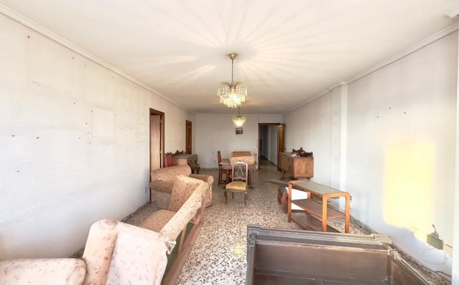 Herverkoop - Appartement -
Torrevieja