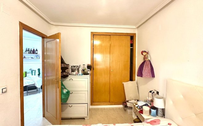 Resale - Apartment -
Torrevieja - Estacion De Autobuses