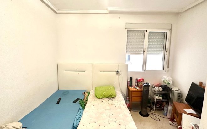 Resale - Apartment -
Torrevieja - Estacion De Autobuses