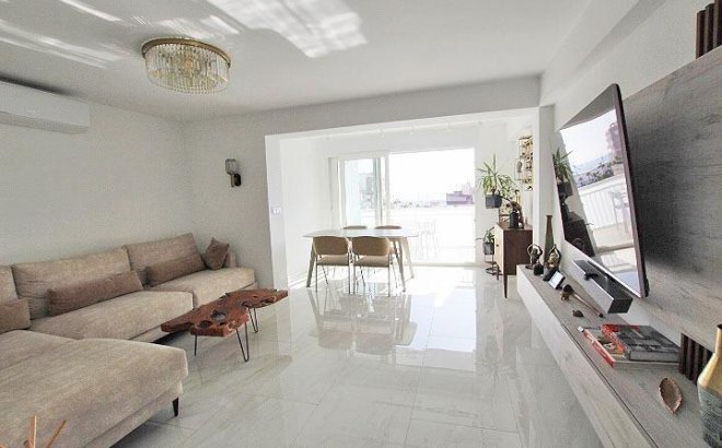 Revente - Appartement -
Torrevieja