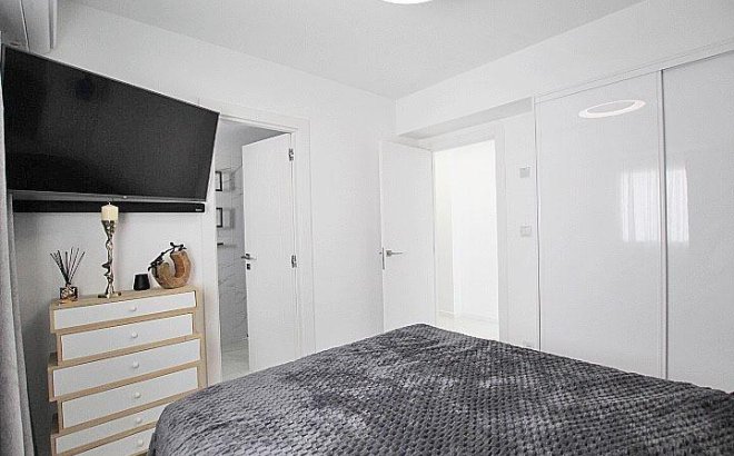 Revente - Appartement -
Torrevieja