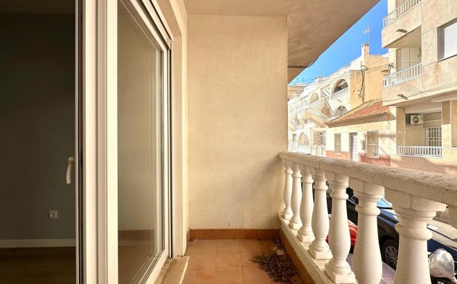 Herverkoop - Appartement -
Torrevieja - La Mata Pueblo