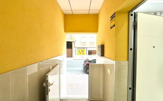 Resale - Apartment -
Torrevieja - Playa del Cura