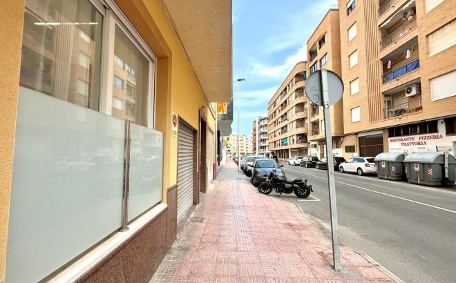 Resale - Apartment -
Torrevieja - Playa del Cura