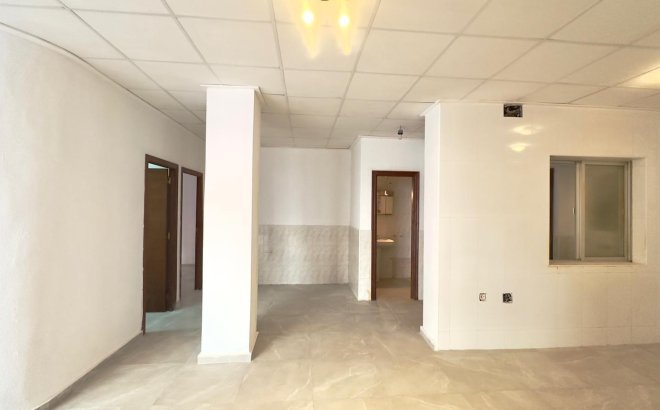 Resale - Apartment -
Torrevieja - Centro