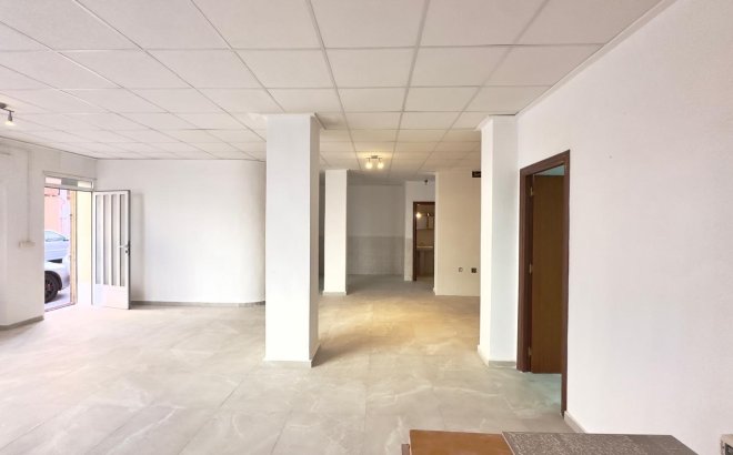 Resale - Apartment -
Torrevieja - Centro