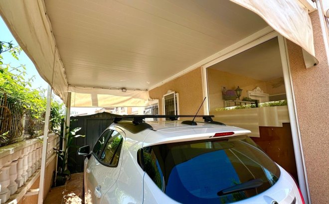 Resale - Villa -
Orihuela Costa - La Regia