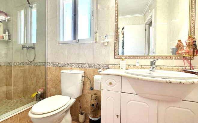 Resale - Villa -
Orihuela Costa - La Regia