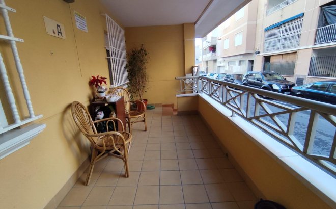 Resale - Apartment -
Torrevieja - Estacion De Autobuses