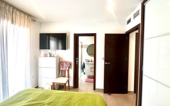 Herverkoop - Town House -
Torrevieja - Aguas Nuevas