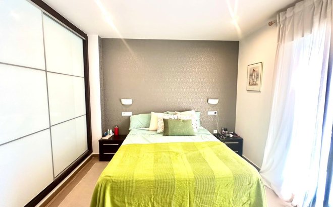 Herverkoop - Town House -
Torrevieja - Aguas Nuevas