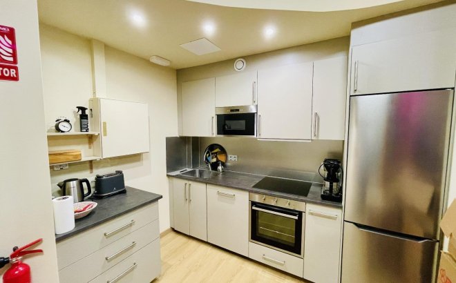 Resale - Commercial -
Torrevieja - Centro