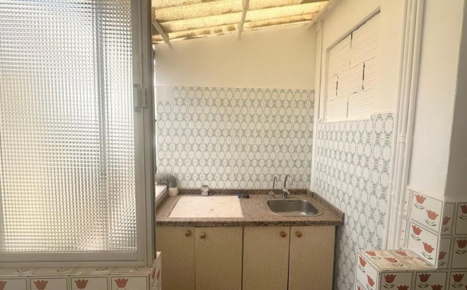 Resale - Apartment -
Torrevieja - Estacion De Autobuses